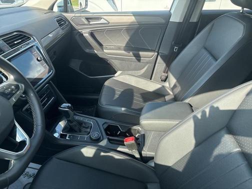 2024 Volkswagen Tiguan 2.0T SE 4MOTION