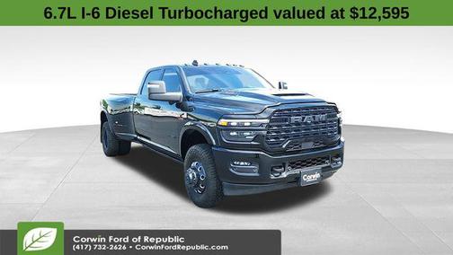 Diamond Black Crystal Pearlcoat 2025 RAM 3500 Limited Crew Cab 4x4 8' Box