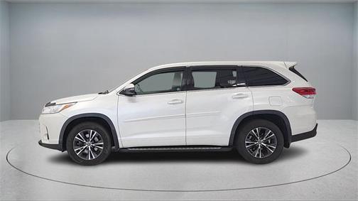 2018 Toyota Highlander LE
