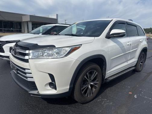 2018 Toyota Highlander LE
