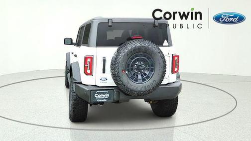 OXFORD WHITE 2026 Ford Bronco Outer Banks