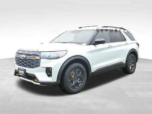 SPACE WHITE METALLIC 2026 Ford Explorer Tremor