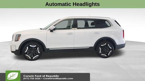 Glacial White Pearl 2025 Kia Telluride S