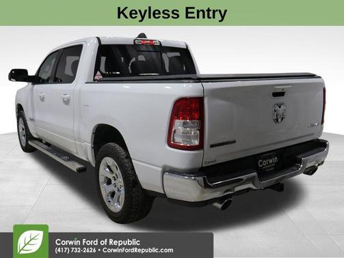 Bright White Clearcoat 2022 RAM 1500 Big Horn/Lone Star