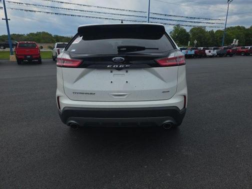 Star White Metallic Tri-Coat 2023 Ford Edge Titanium