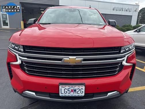 2023 Chevrolet Suburban LT