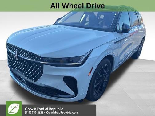 2024 Lincoln Nautilus Reserve