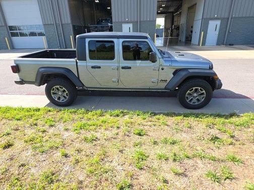 Billet Silver Metallic Clearcoat 2020 Jeep Gladiator Sport S