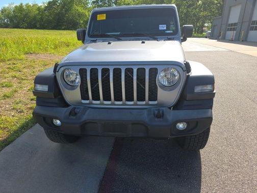 Billet Silver Metallic Clearcoat 2020 Jeep Gladiator Sport S