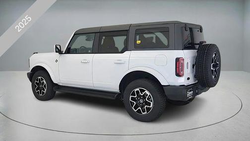 OXFORD WHITE 2025 Ford Bronco Outer Banks