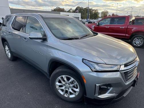 2023 Chevrolet Traverse LS