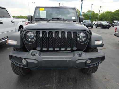 Black Clearcoat 2022 Jeep Wrangler Willys