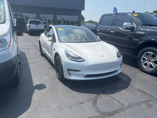 2020 Tesla Model 3 Standard Range
