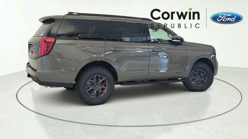Gray 2027 Ford Expedition Tremor