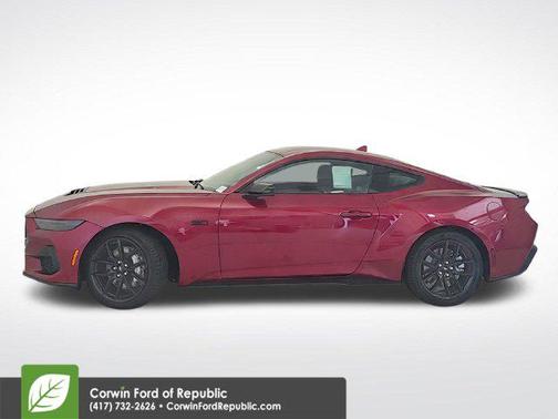 Molten Magenta Metallic Tinted Clearcoat 2026 Ford Mustang GT Premium