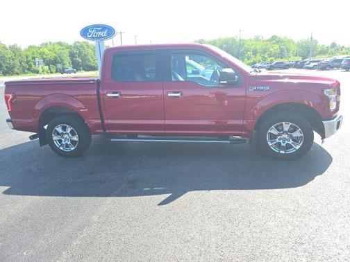 RUBY RED METALLIC TINTED CC 2016 Ford F-150 XLT