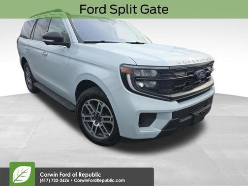 SPACE SILVER METALLIC 2025 Ford Expedition Active