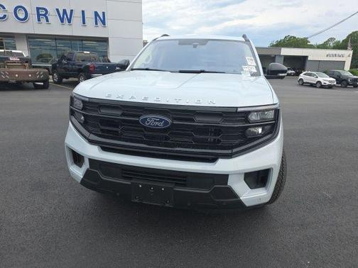 SPACE SILVER METALLIC 2025 Ford Expedition Active