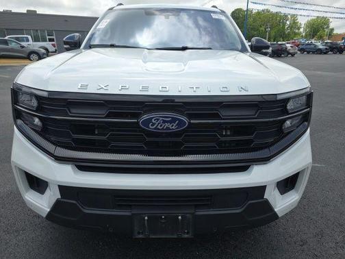 STAR WHITE MET TRI-COAT 2025 Ford Expedition Max Active 4x4