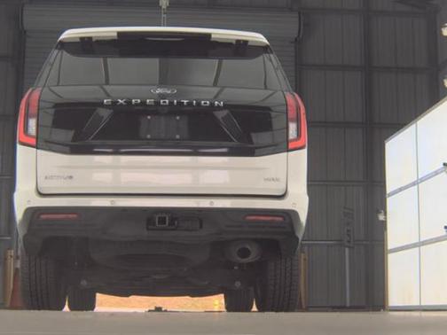 STAR WHITE MET TRI-COAT 2025 Ford Expedition Max Active 4x4