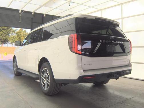 STAR WHITE MET TRI-COAT 2025 Ford Expedition Max Active 4x4