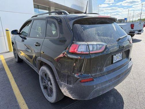 Diamond Black Crystal Pearlcoat 2020 Jeep Cherokee Altitude