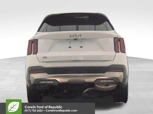 Glacial White Pearl 2025 Kia Sorento S