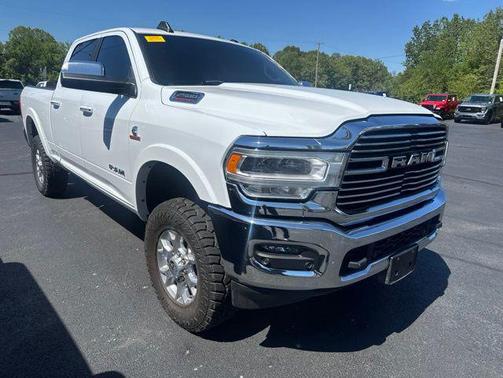 Bright White Clearcoat 2022 RAM 2500 Laramie Crew Cab 4x4 6'4' Box