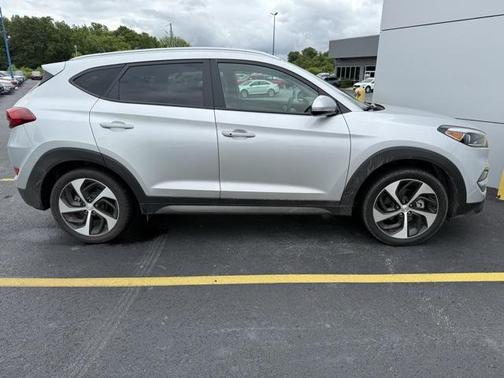 2016 Hyundai TUCSON Sport