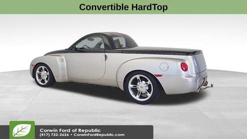 2005 Chevrolet SSR Base