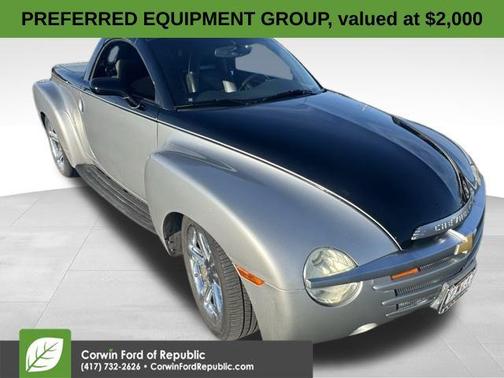 2005 Chevrolet SSR Base