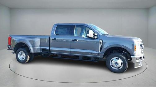 2026 Ford F-350 XLT