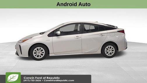 2020 Toyota Prius LE