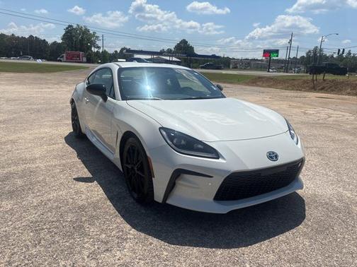 2023 Toyota GR86 Premium