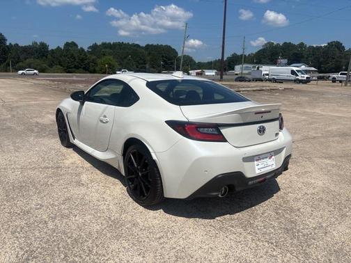 2023 Toyota GR86 Premium