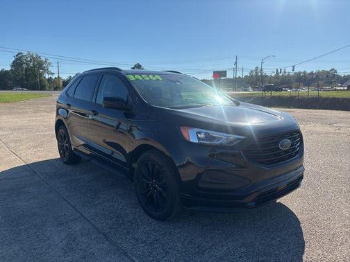 2022 Ford Edge SE