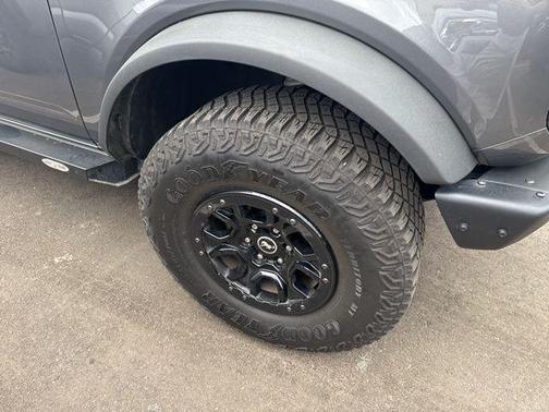 Carbonized Gray Metallic 2024 Ford Bronco Wildtrak