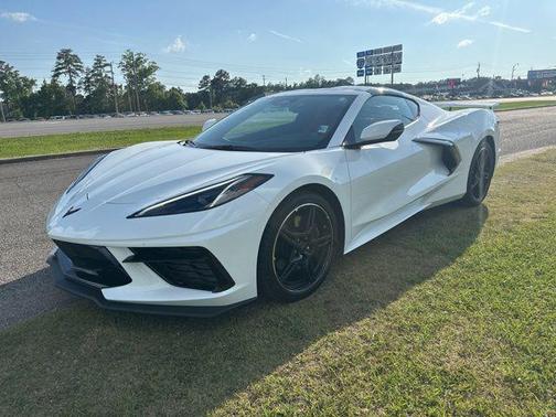 Arctic White 2025 Chevrolet Corvette Stingray w/1LT