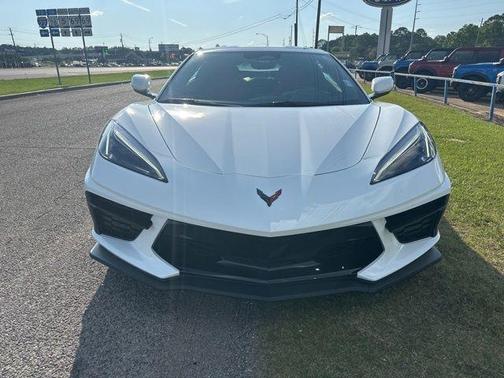 Arctic White 2025 Chevrolet Corvette Stingray w/1LT