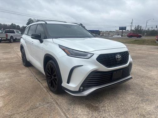 2023 Toyota Highlander XSE