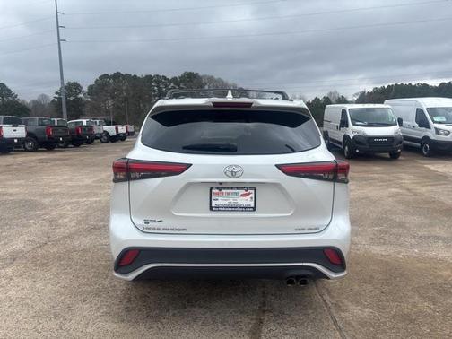 2023 Toyota Highlander XSE