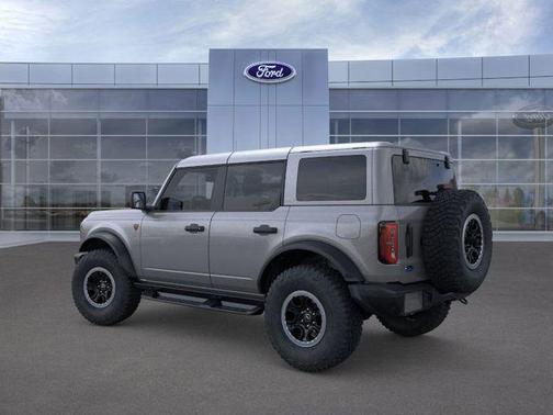 Carbonized Gray Metallic 2026 Ford Bronco Badlands