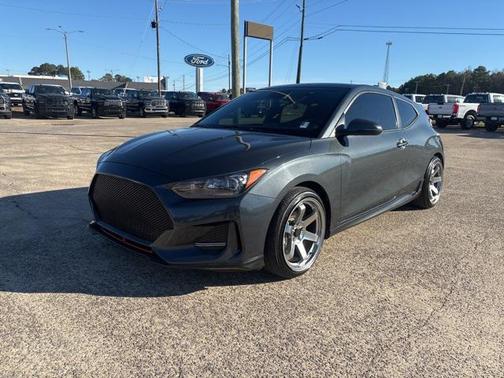 2019 Hyundai Veloster Base