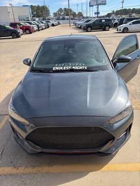2019 Hyundai Veloster Base
