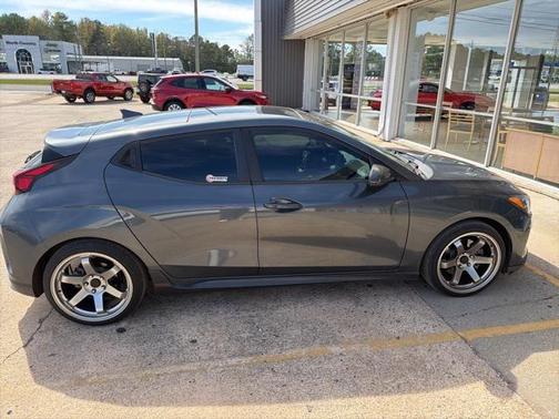 2019 Hyundai Veloster Base
