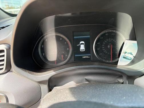 2019 Hyundai Veloster Base