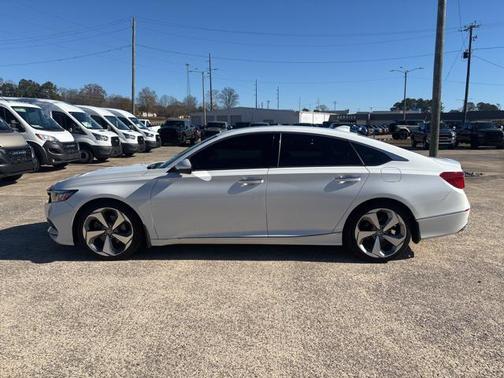 2018 Honda Accord Touring 2.0T