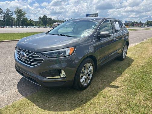 Magnetic Metallic 2019 Ford Edge Titanium