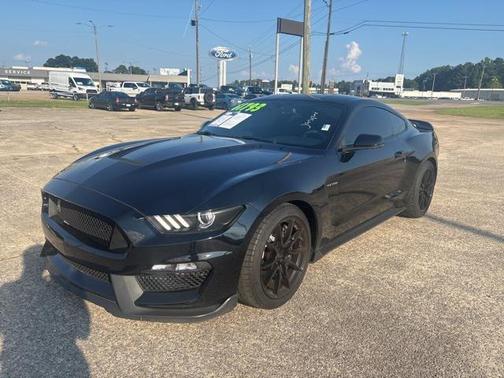 2019 Ford Shelby GT350 Base