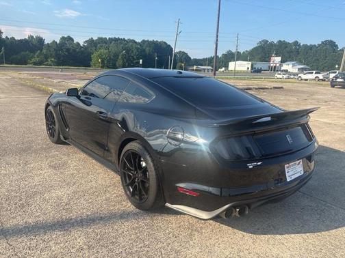 2019 Ford Shelby GT350 Base